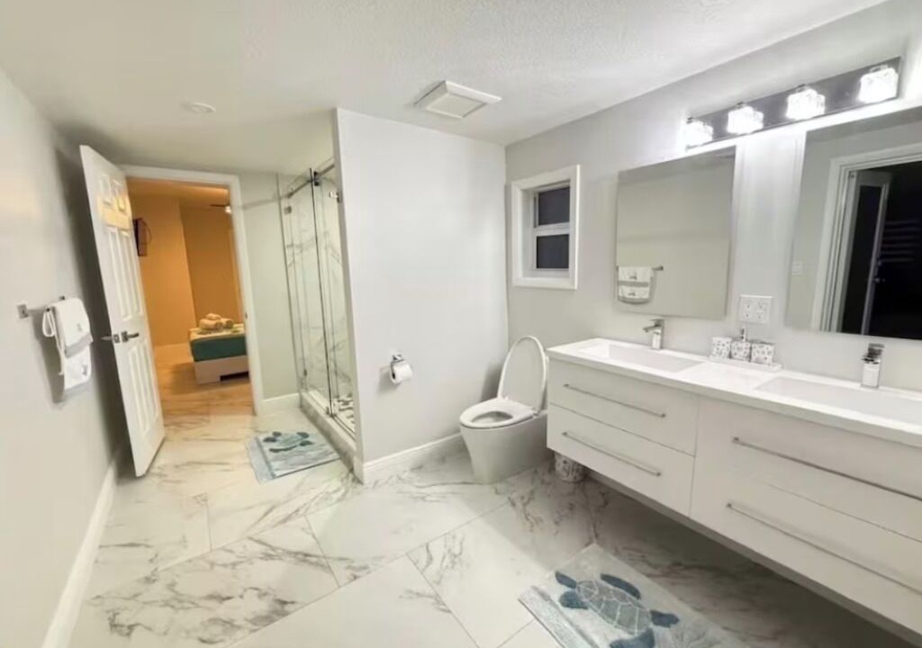 Photo of Bathroom in Rock Harbor