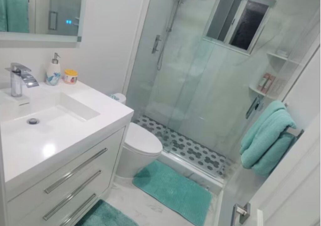 Photo of Bathroom in Rock Harbor