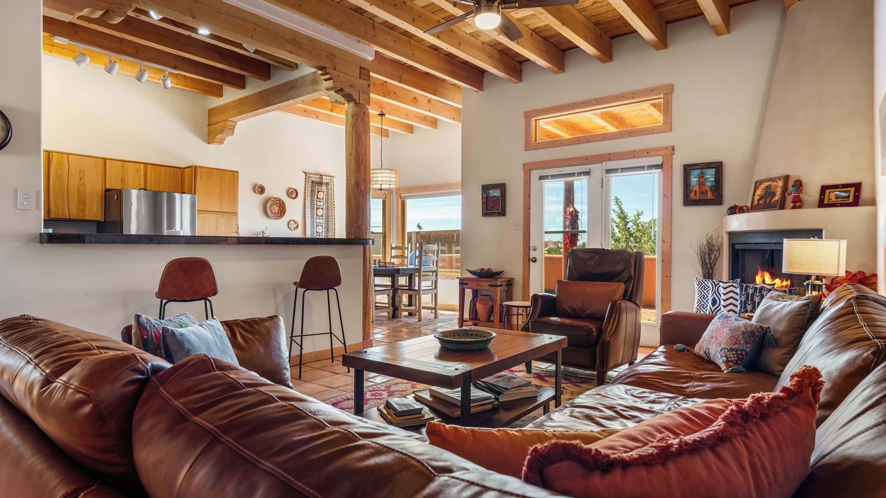 Photo of Livingroom in Eldorado at Santa Fe