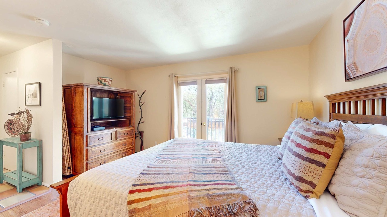 Photo of Bedroom in Northeast Santa Fe