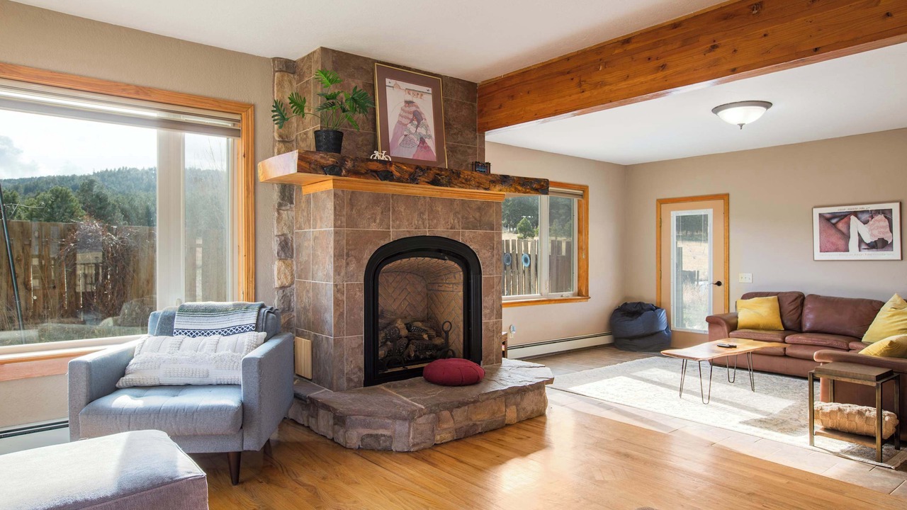 Photo of Livingroom in Angel Fire