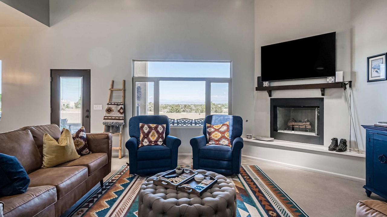 Photo of Livingroom in Eldorado at Santa Fe