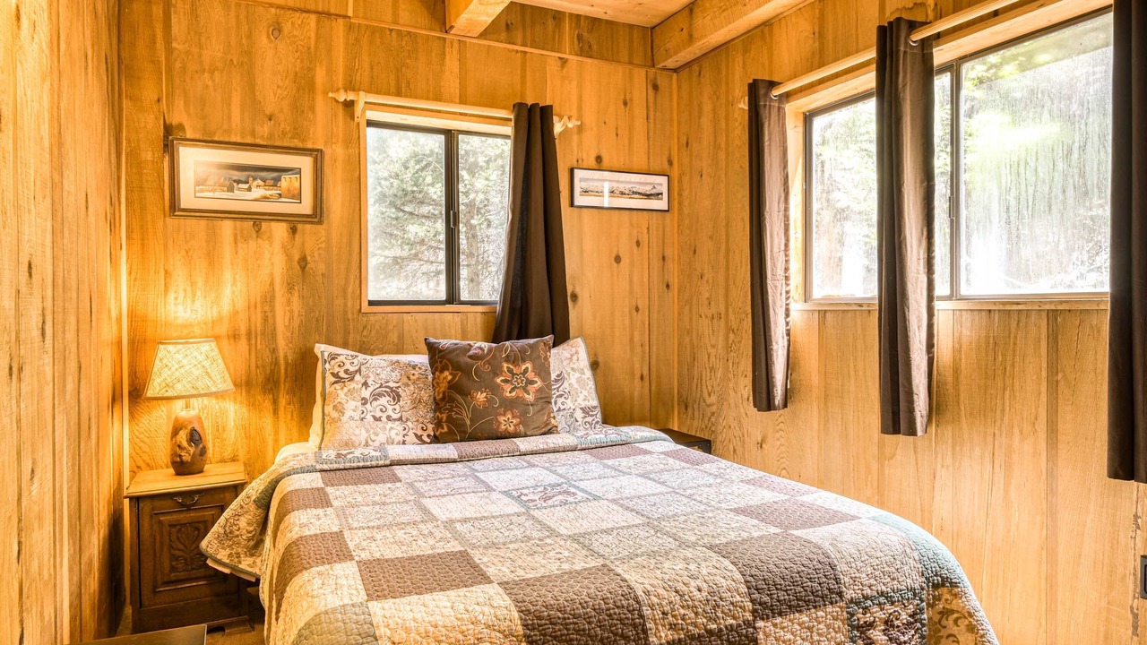 Photo of Bedroom in Taos Ski Valley