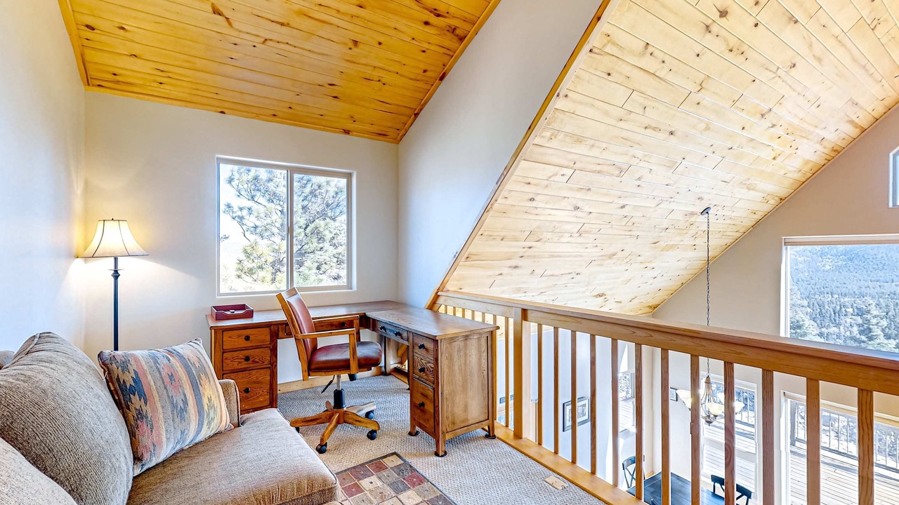 Photo of Livingroom in Angel Fire