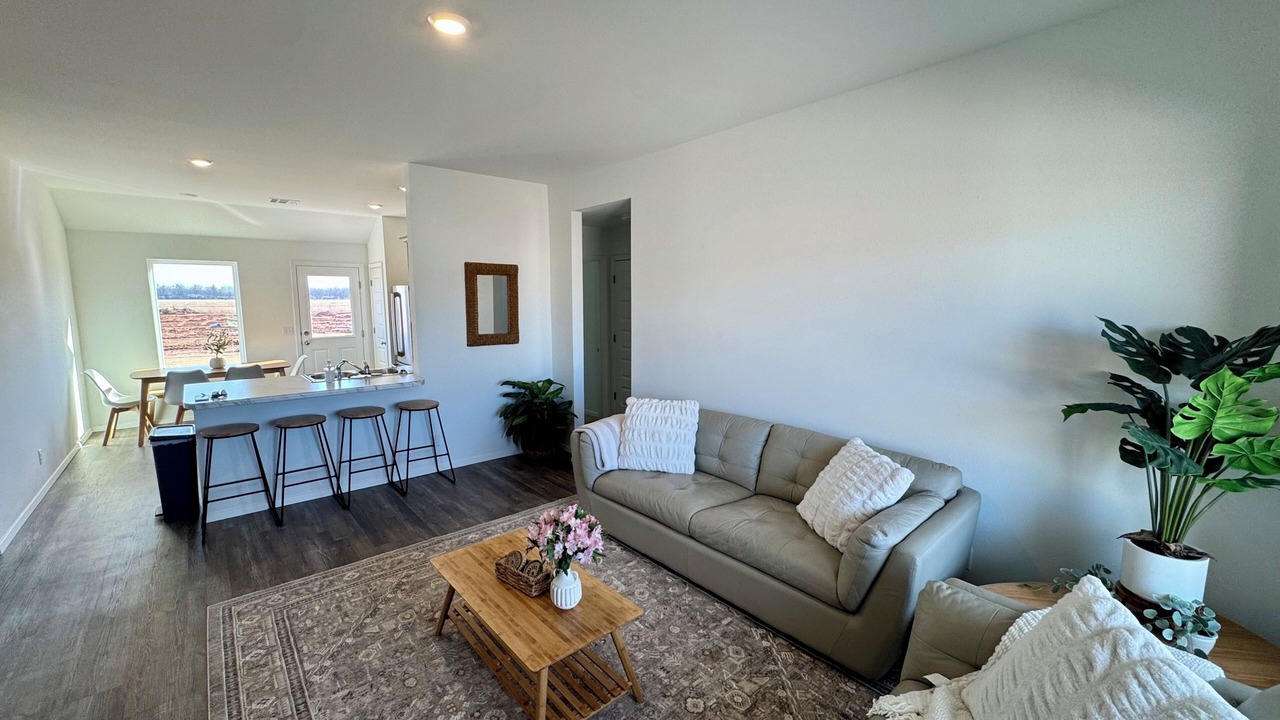 Photo of Livingroom in Bixby