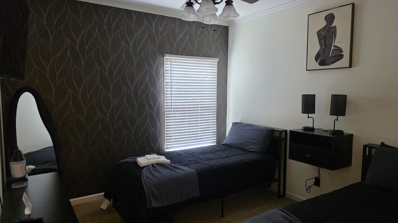 Photo of Bedroom in University District
