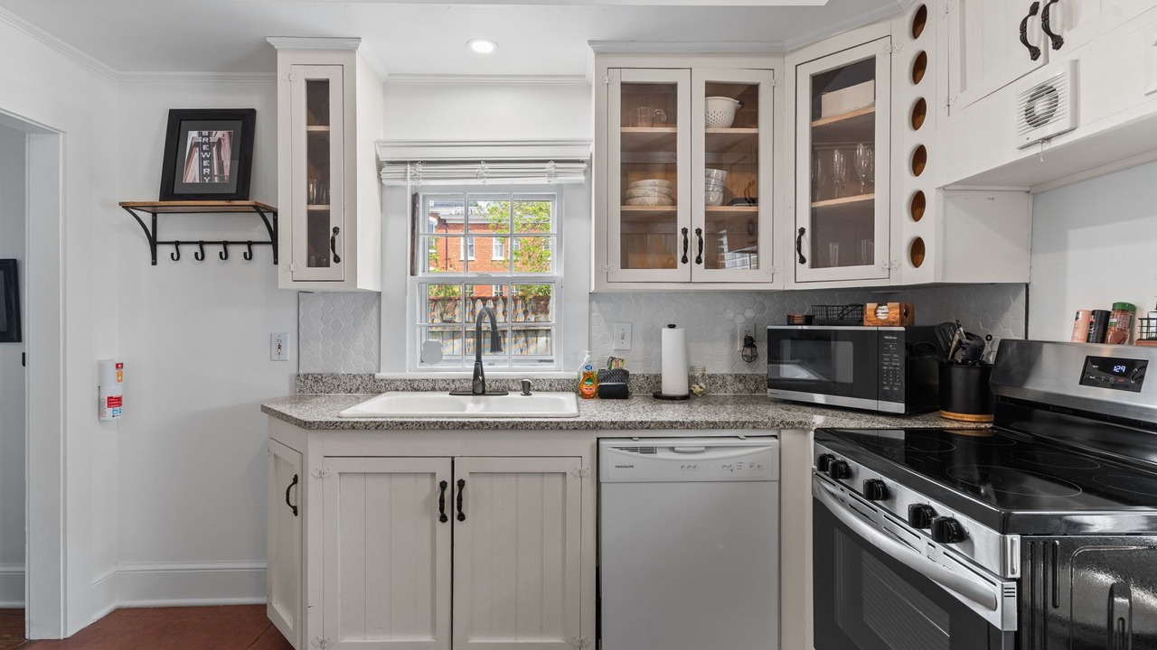Photo of Kitchen in Wilmington Historic District