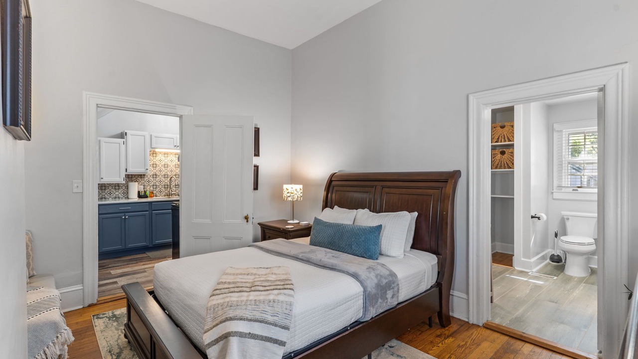 Photo of Bedroom in Wilmington Historic District