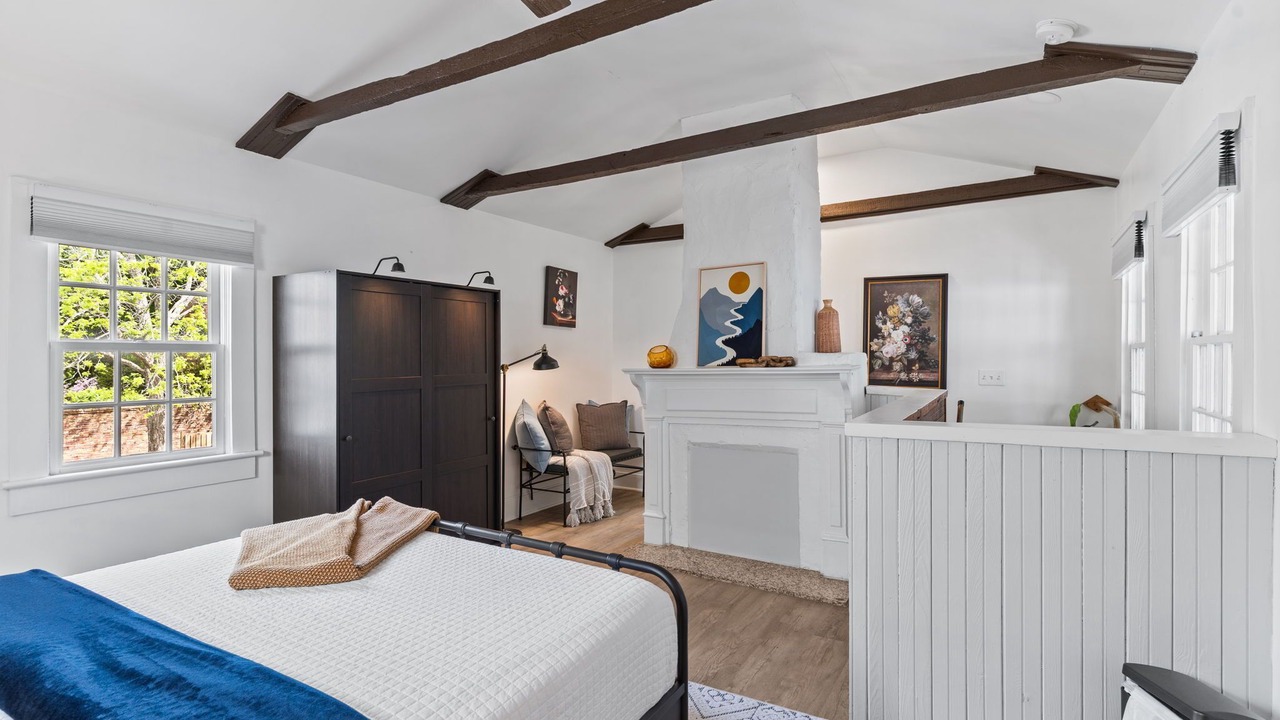 Photo of Bedroom in Wilmington Historic District