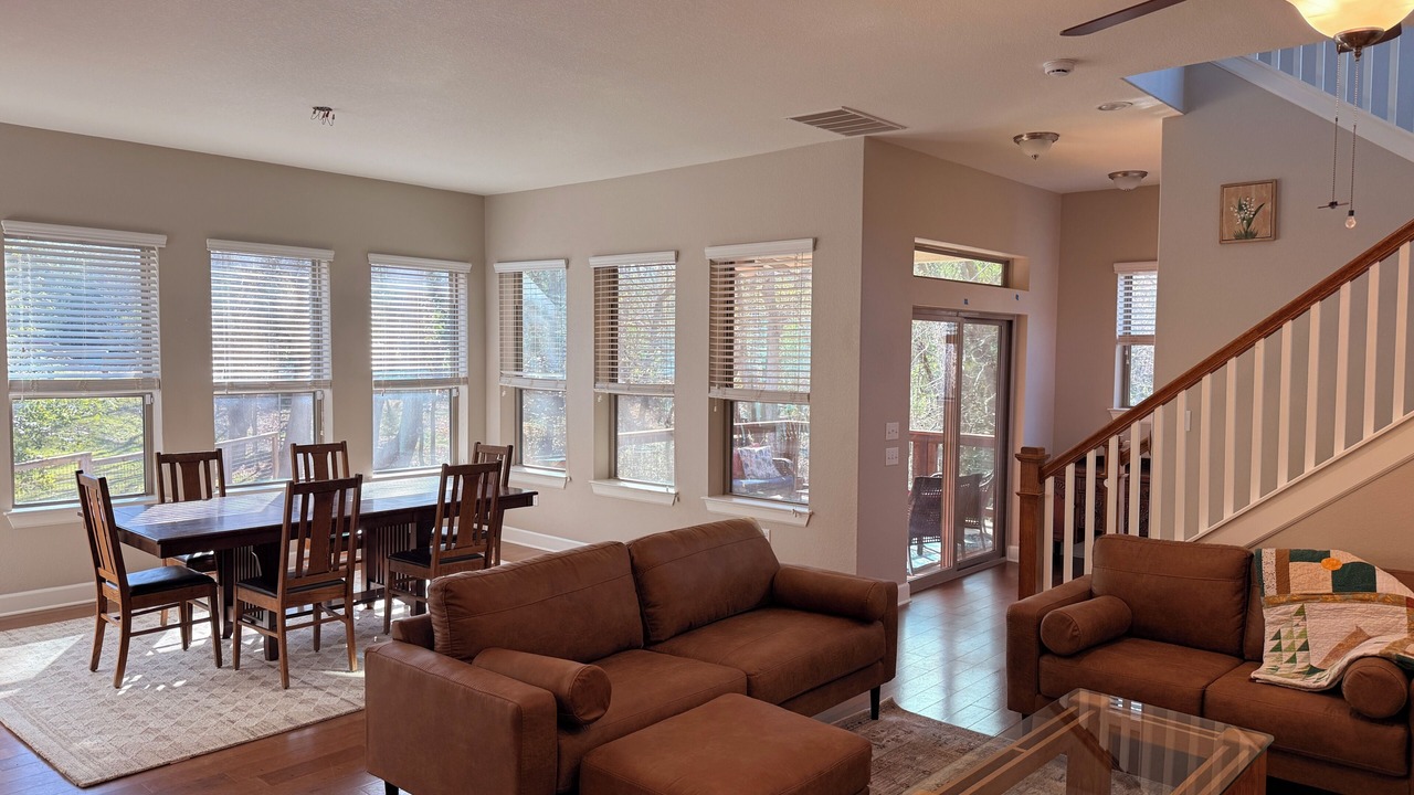 Photo of Livingroom in Parker Lane