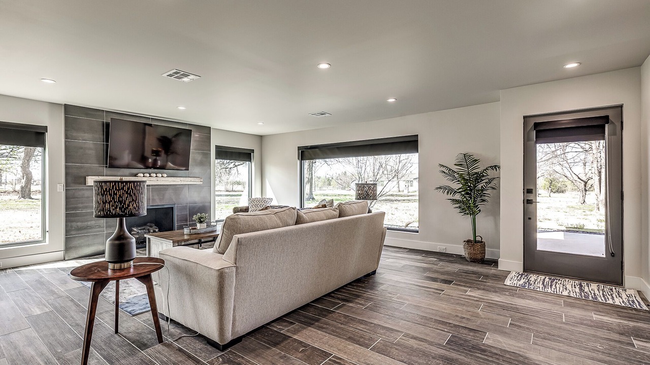 Photo of Livingroom in Owasso