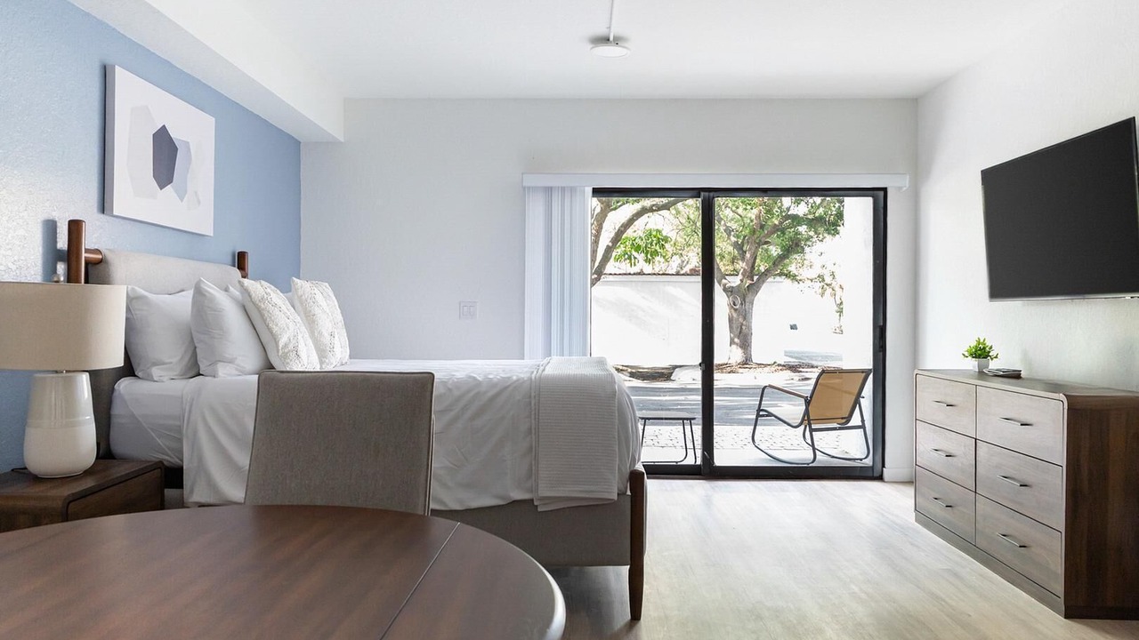 Photo of Bedroom in Golden Gate