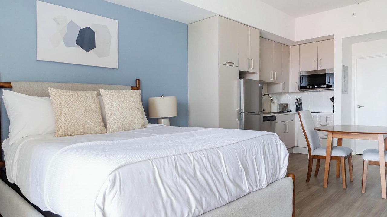 Photo of Bedroom in Golden Gate