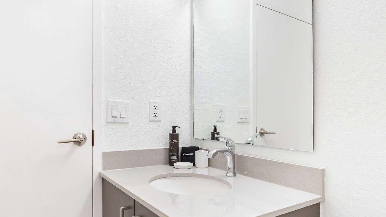 Photo of Bathroom in Golden Gate