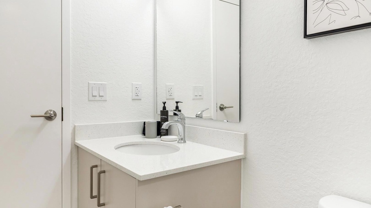 Photo of Bathroom in Golden Gate