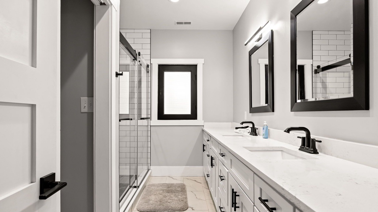 Photo of Bathroom in Meridian-Kessler