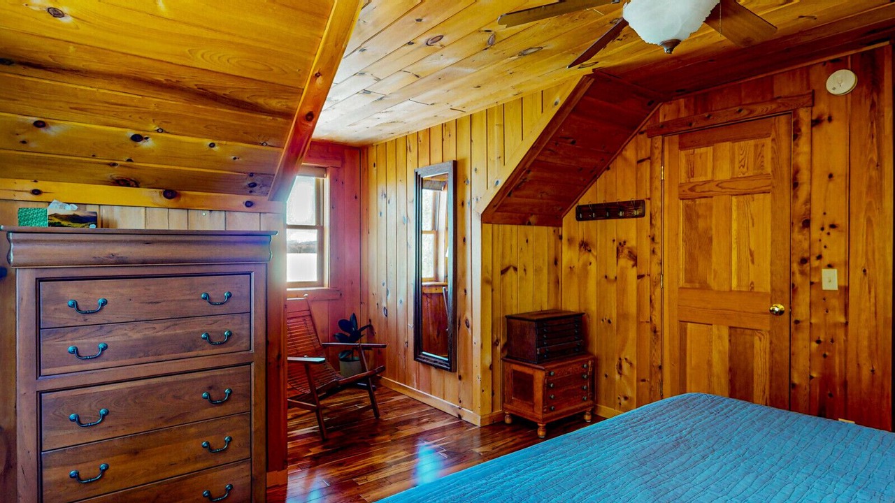 Photo of Bedroom in Rockwood