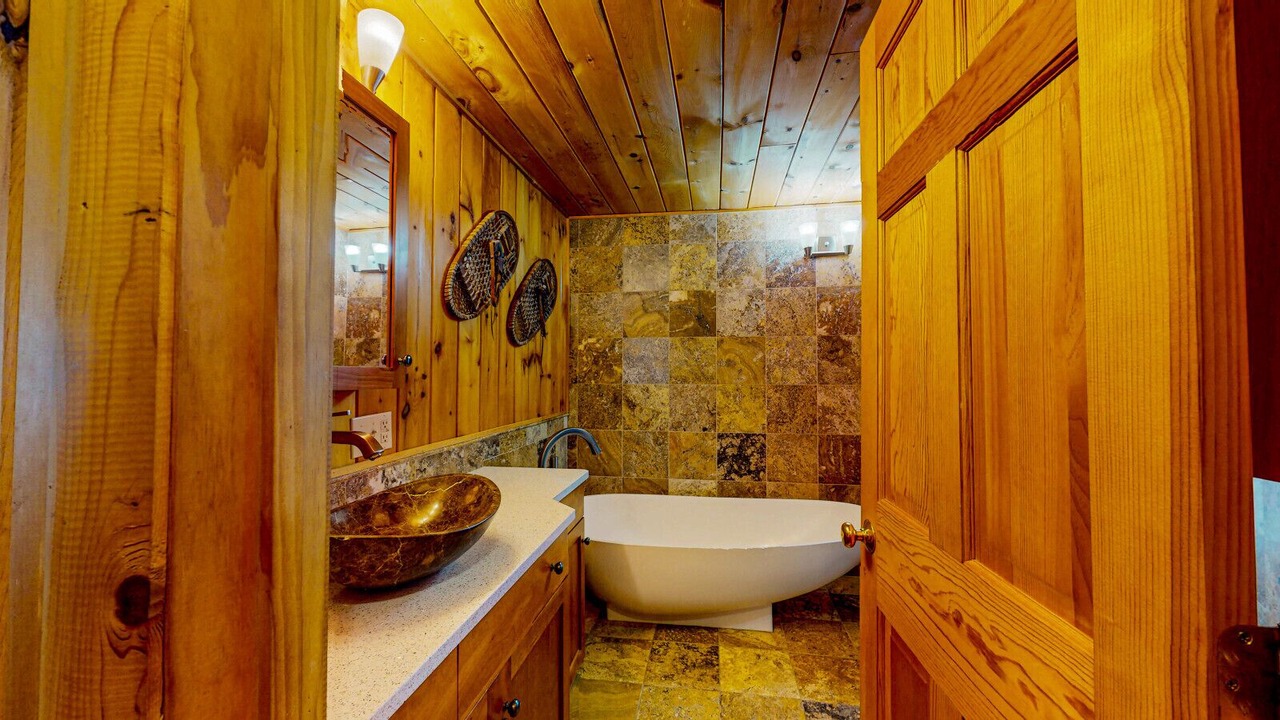 Photo of Bathroom in Rockwood