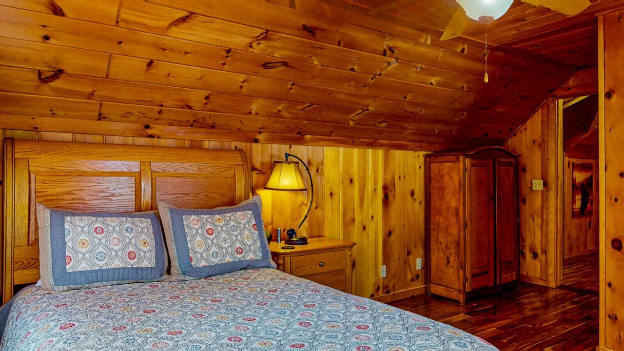 Photo of Bedroom in Rockwood