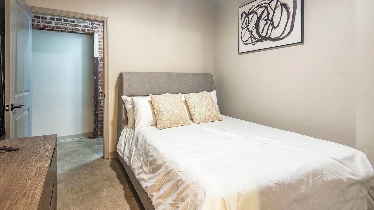 Photo of Bedroom in Uptown