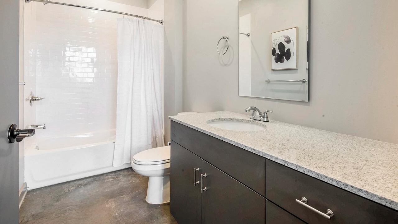 Photo of Bathroom in Uptown