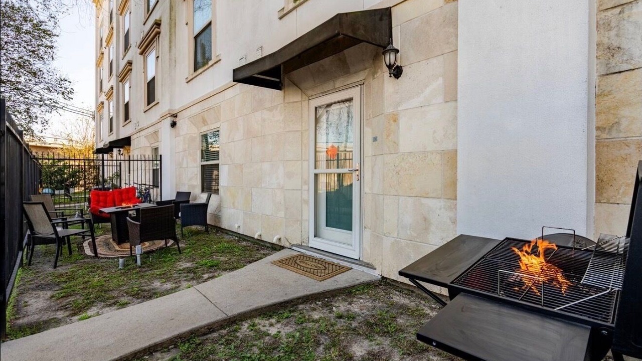 Photo of Outdoor in Midtown