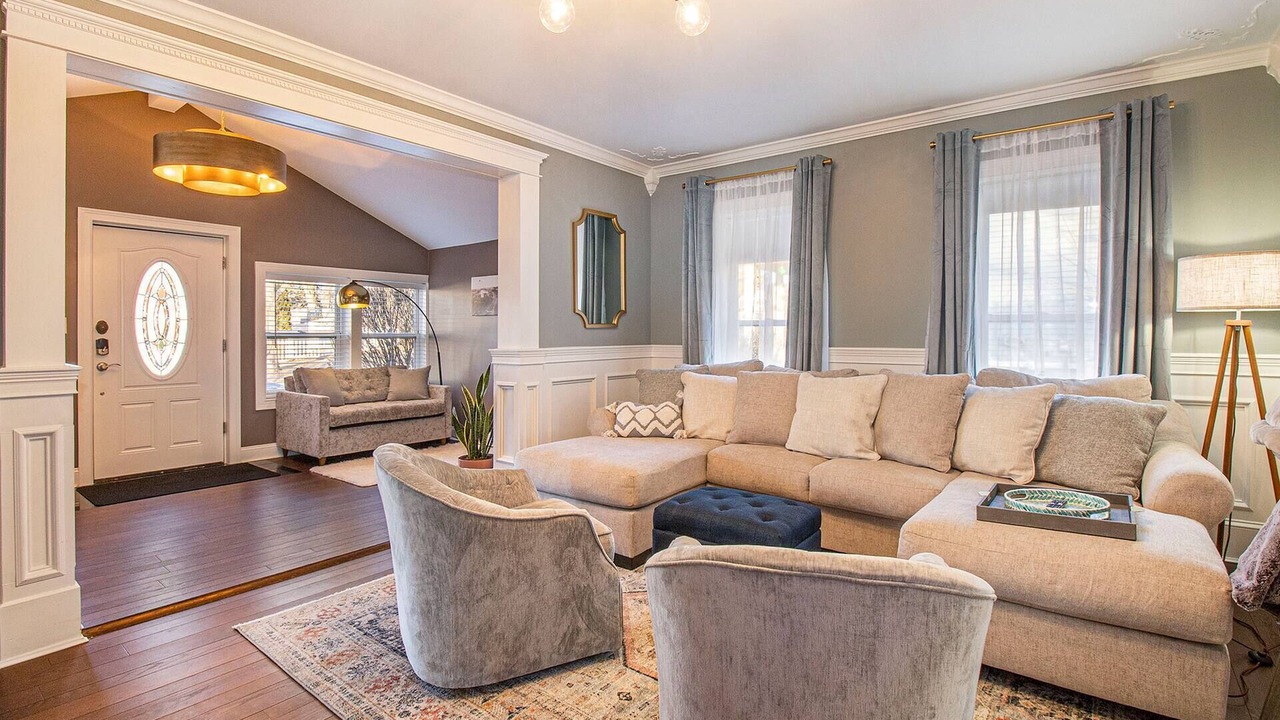 Photo of Livingroom in Milford