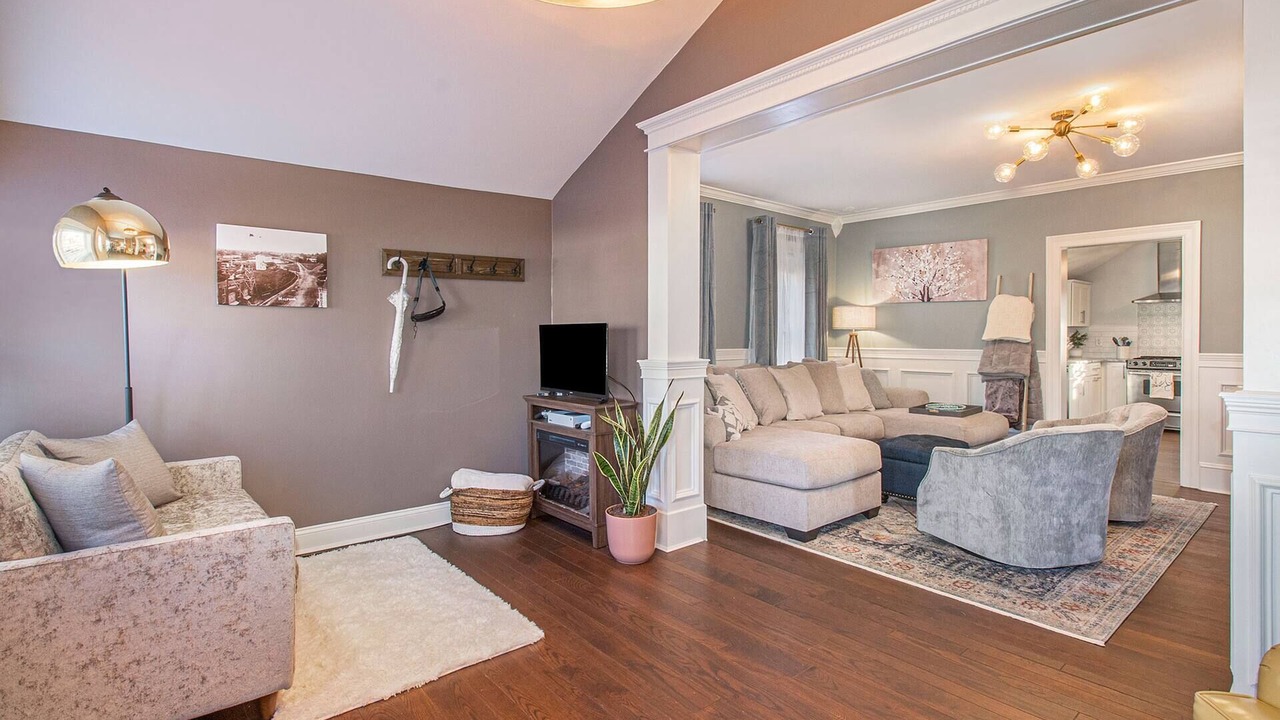 Photo of Livingroom in Milford