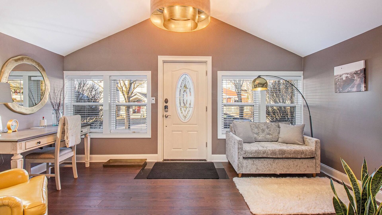 Photo of Livingroom in Milford
