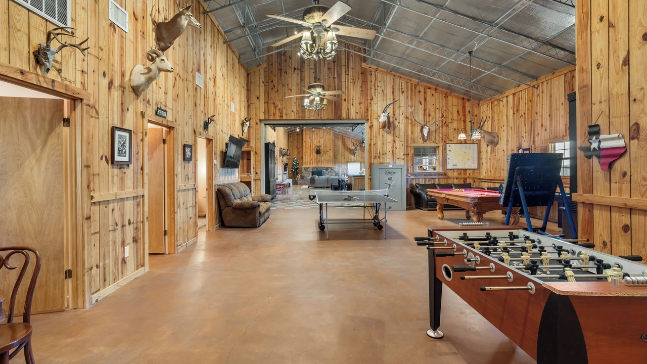 Photo of Bedroom in Damon