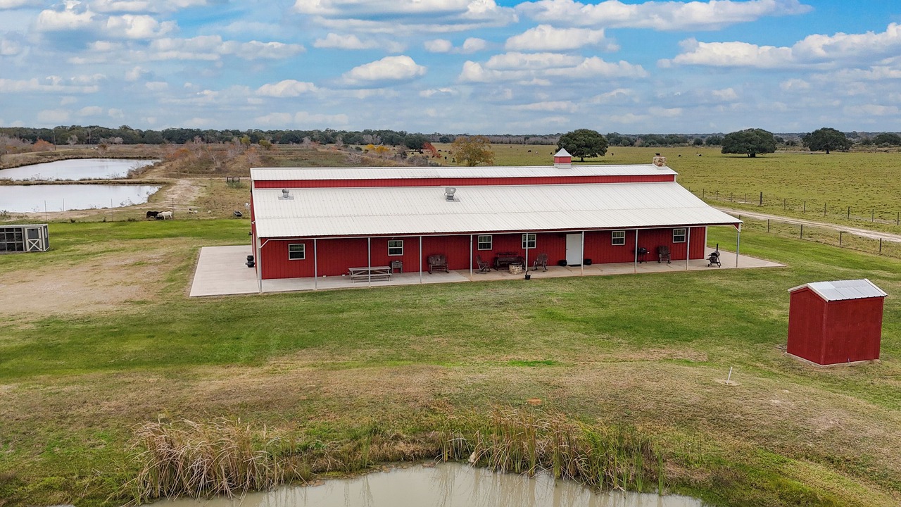 Photo of Outdoor in Damon
