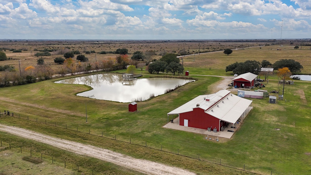 Photo of Outdoor in Damon