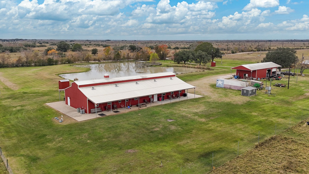 Photo of Outdoor in Damon