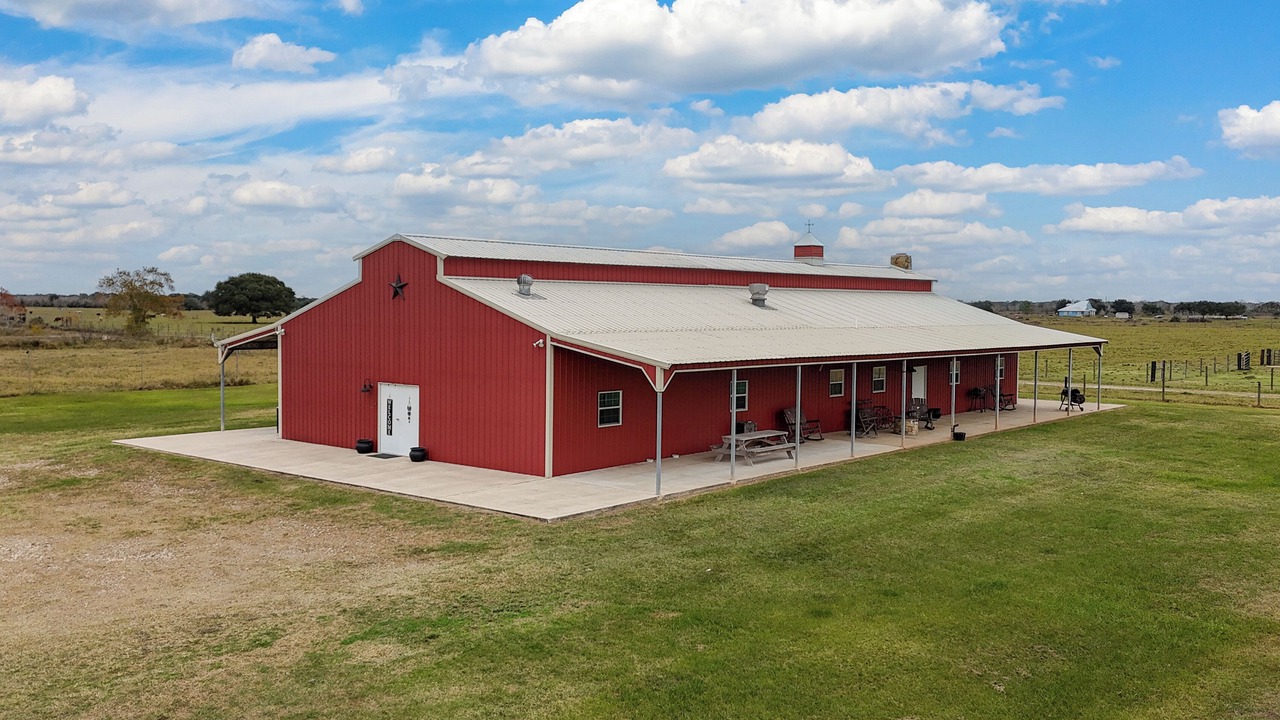 Photo of Outdoor in Damon