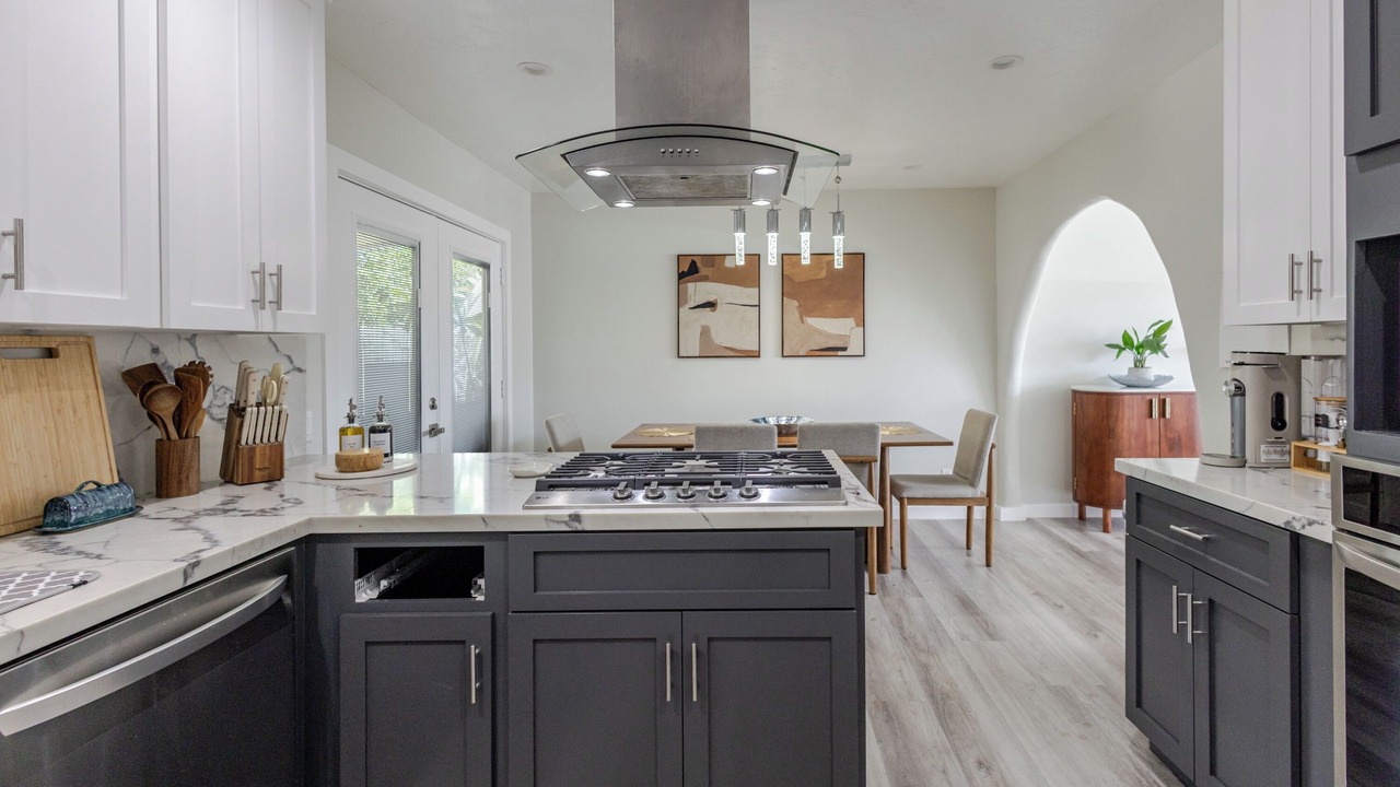 Photo of Kitchen in Canoga Park