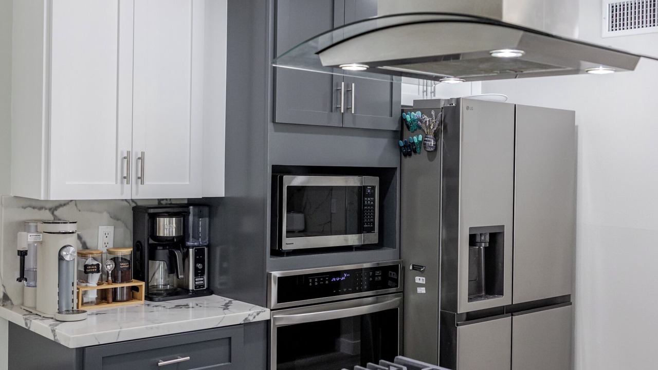 Photo of Kitchen in Canoga Park