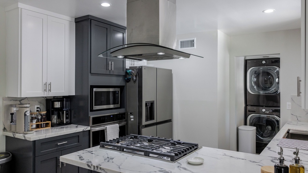 Photo of Kitchen in Canoga Park