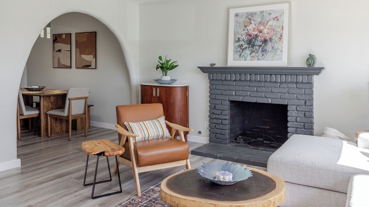 Photo of Livingroom in Canoga Park