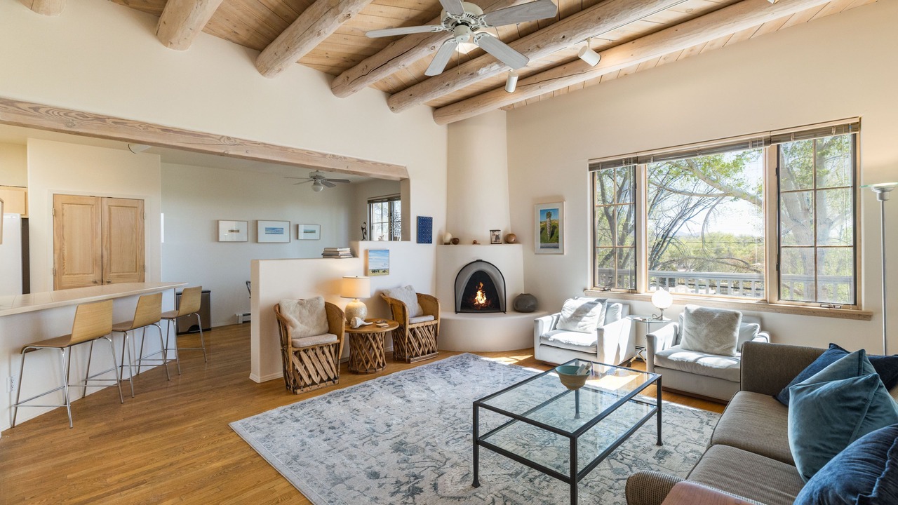 Photo of Livingroom in Santa Fe