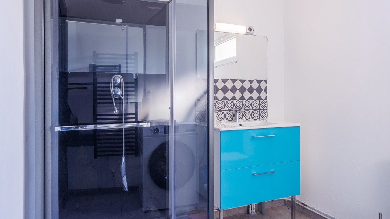Photo of Bathroom in Le Cateau-Cambresis