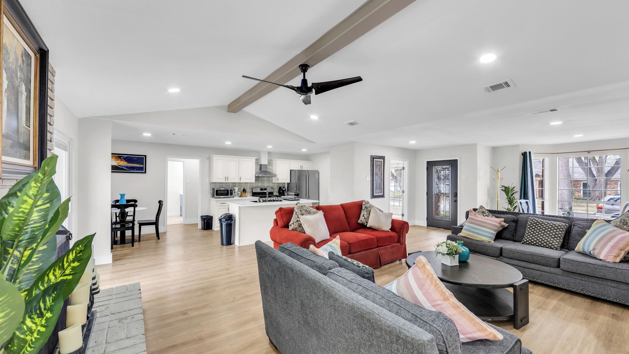 Photo of Livingroom in Garland