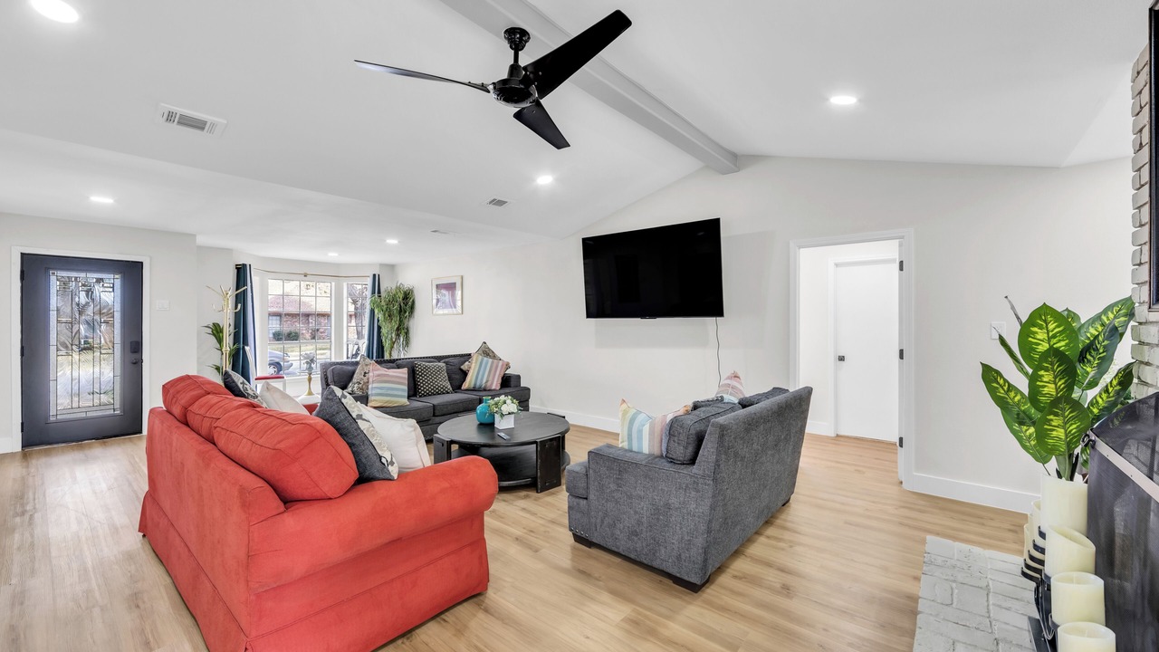 Photo of Livingroom in Garland