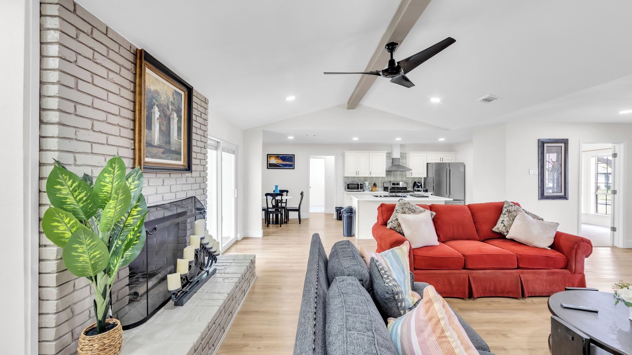 Photo of Livingroom in Garland