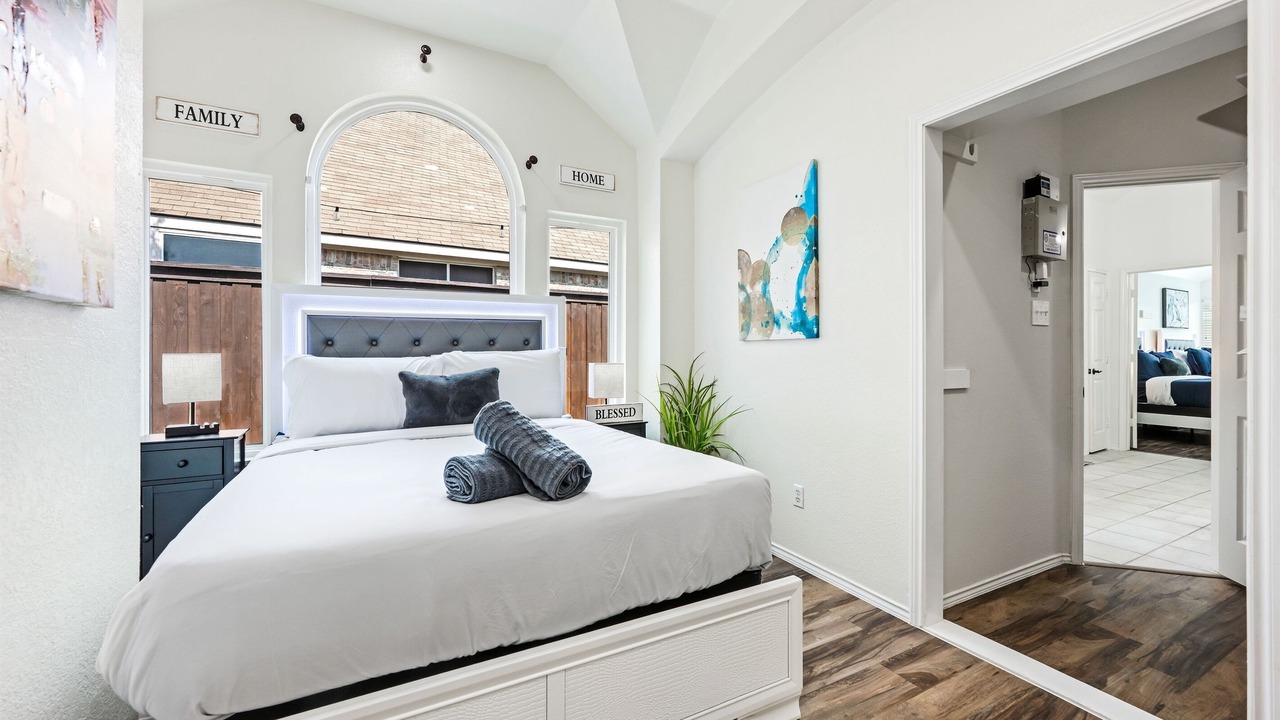 Photo of Bedroom in Allen