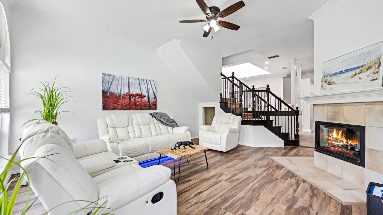 Photo of Livingroom in Allen