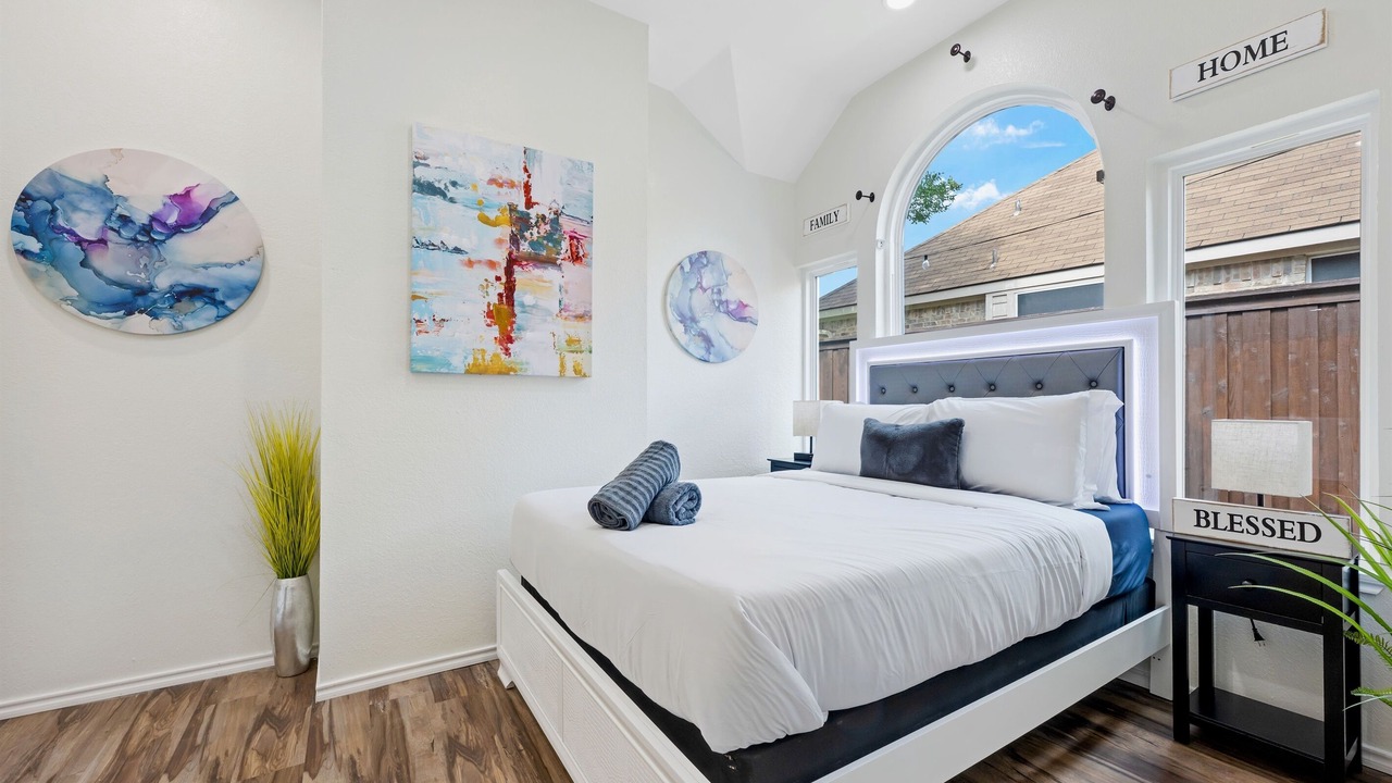 Photo of Bedroom in Allen