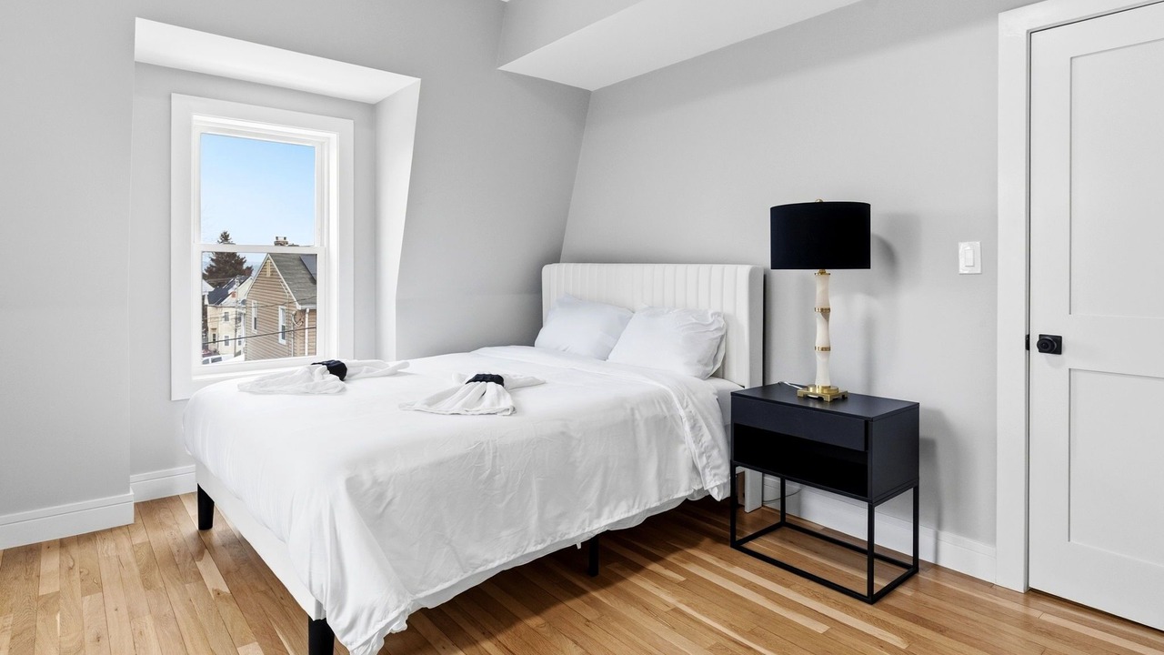 Photo of Bedroom in Everett
