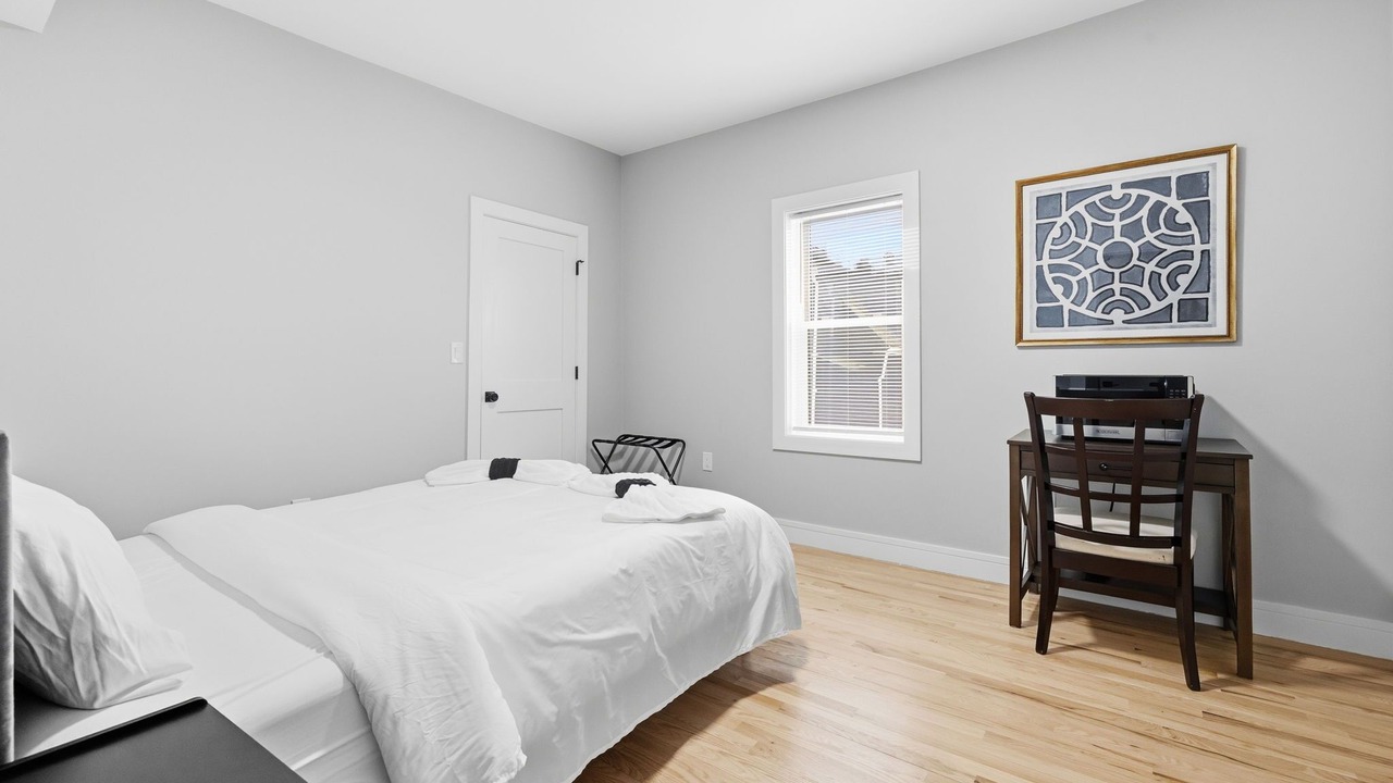Photo of Bedroom in Everett