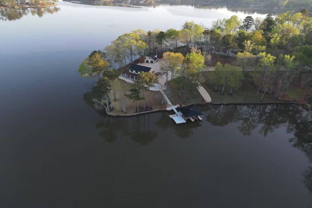 Photo of Outdoor in Monticello