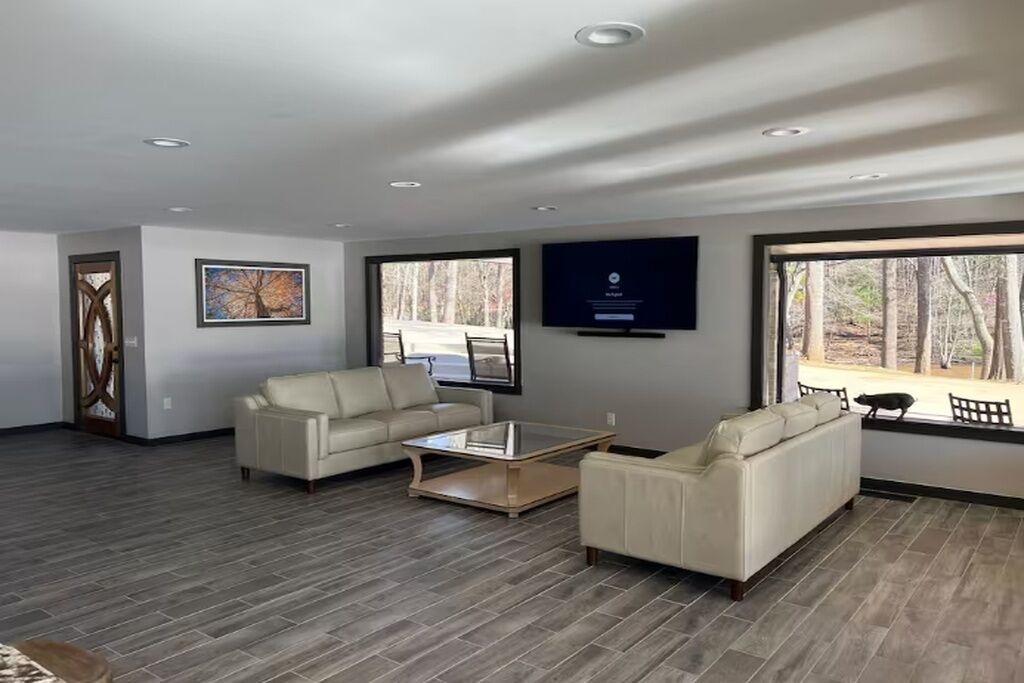 Photo of Livingroom in Monticello